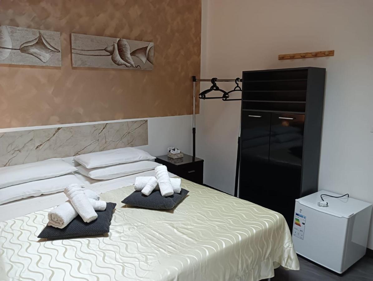 Casa Al Porto Bed and Breakfast Porto Torres Exteriör bild